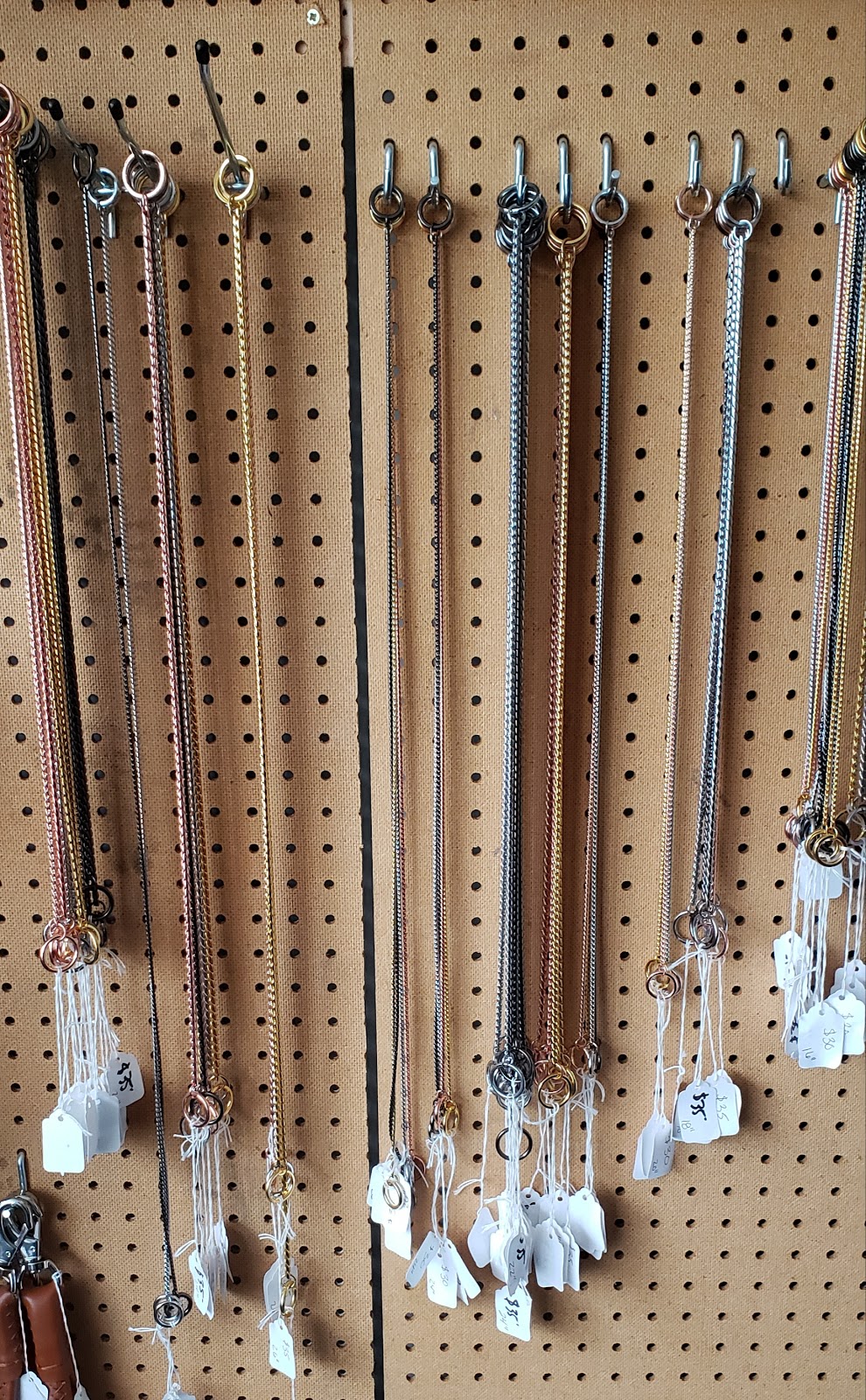 Talk of the Town Bullies | restaurant | 1925 16th St, Moline, IL 61265, USA | 3093732851 OR +1 309-373-2851