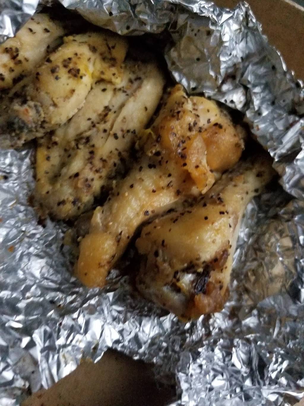 Chicago Pizzeria | meal delivery | 1704 I-35 Frontage Rd, San Antonio, TX 78208, USA | 2102222200 OR +1 210-222-2200