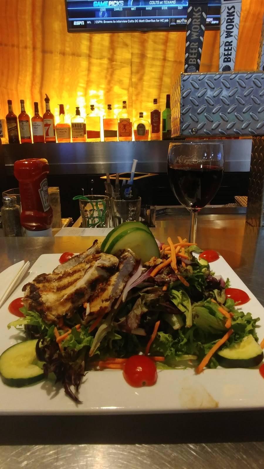 Beer Works | restaurant | 300 Terminal Dr, Boston, MA 02128, USA | 6175672337 OR +1 617-567-2337