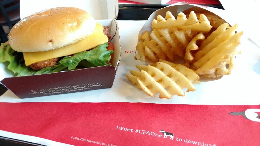 Chick-fil-A | restaurant | 2360 N Fairfield Rd, Beavercreek, OH 45431, USA | 9373201228 OR +1 937-320-1228