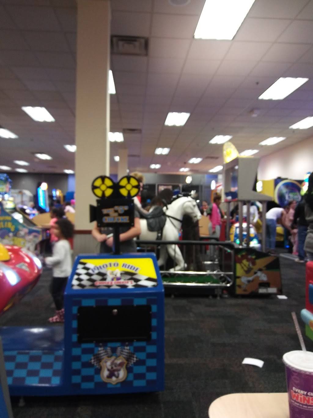 Chuck E. Cheese | restaurant | 90 Pleasant Valley St, Methuen, MA 01844, USA | 9785579900 OR +1 978-557-9900