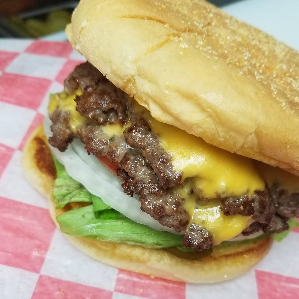 Burger Grille | restaurant | 15539 Schoolcraft Ave, Detroit, MI 48227, USA | 3132707001 OR +1 313-270-7001