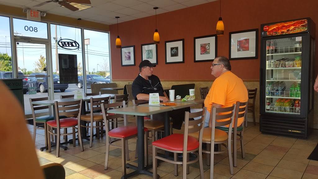 Subway | restaurant | 2241 Crowne Point Pl #800, Sharonville, OH 45241, USA | 5137727250 OR +1 513-772-7250