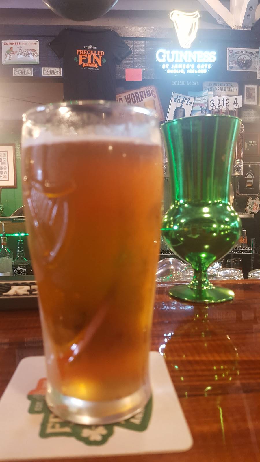 Freckled Fin Irish Pub | restaurant | 5337 Gulf Dr, Holmes Beach, FL 34217, USA | 9412513930 OR +1 941-251-3930