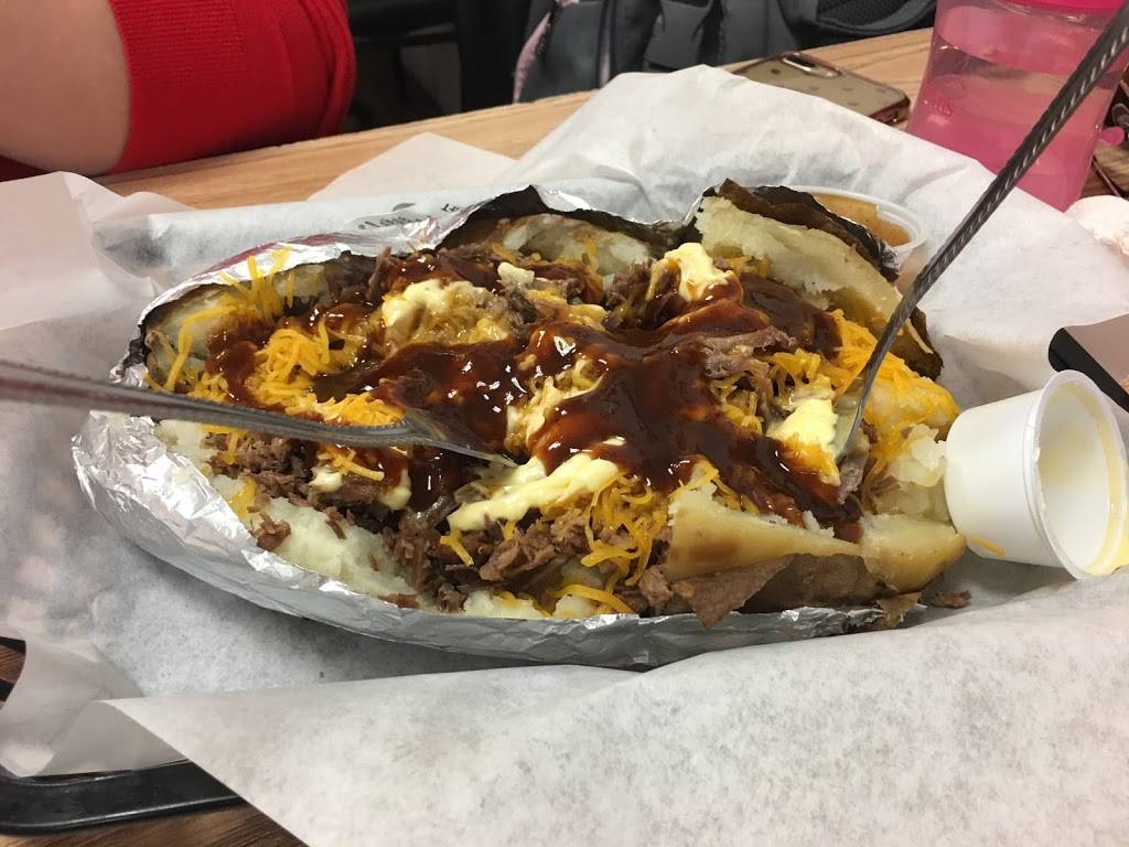 The Potato House | restaurant | 204 Connally St, Sulphur Springs, TX 75482, USA | 9032437225 OR +1 903-243-7225