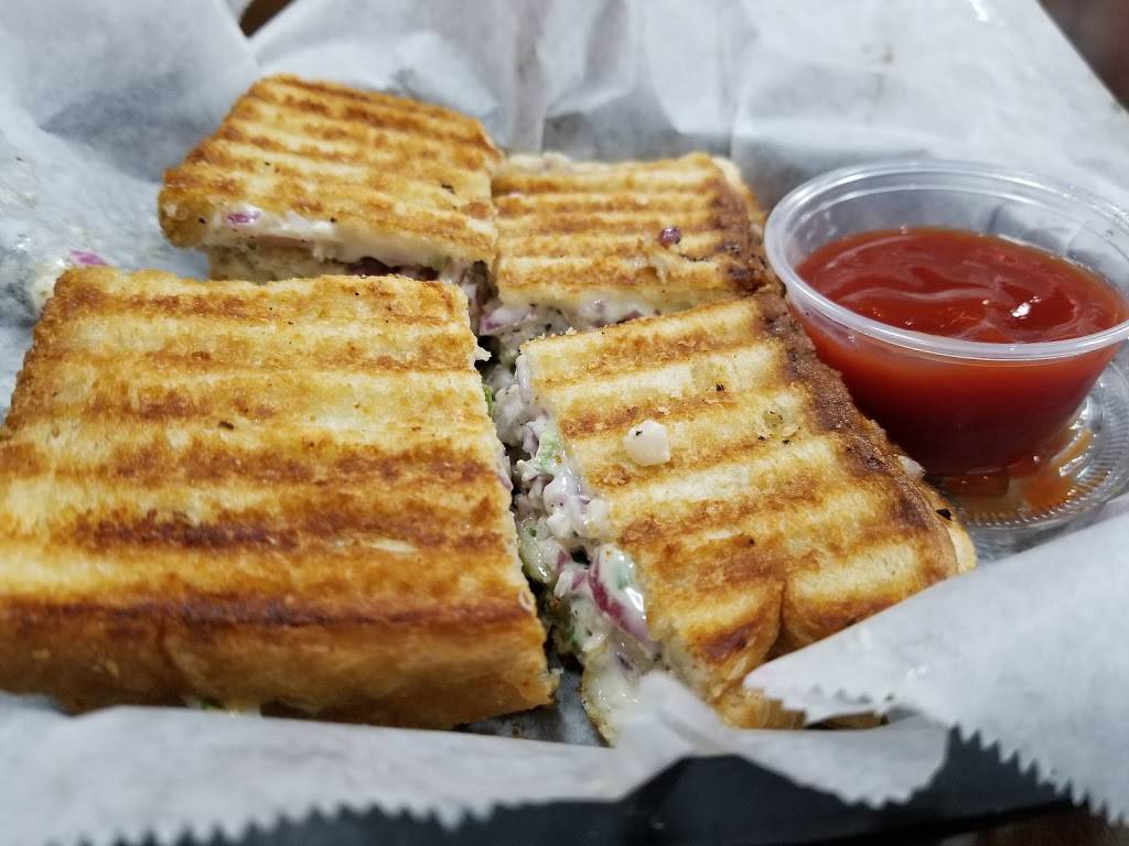 Bollywood Grill | restaurant | 435 N Beverwyck Rd, Lake Hiawatha, NJ 07034, USA | 9732571444 OR +1 973-257-1444