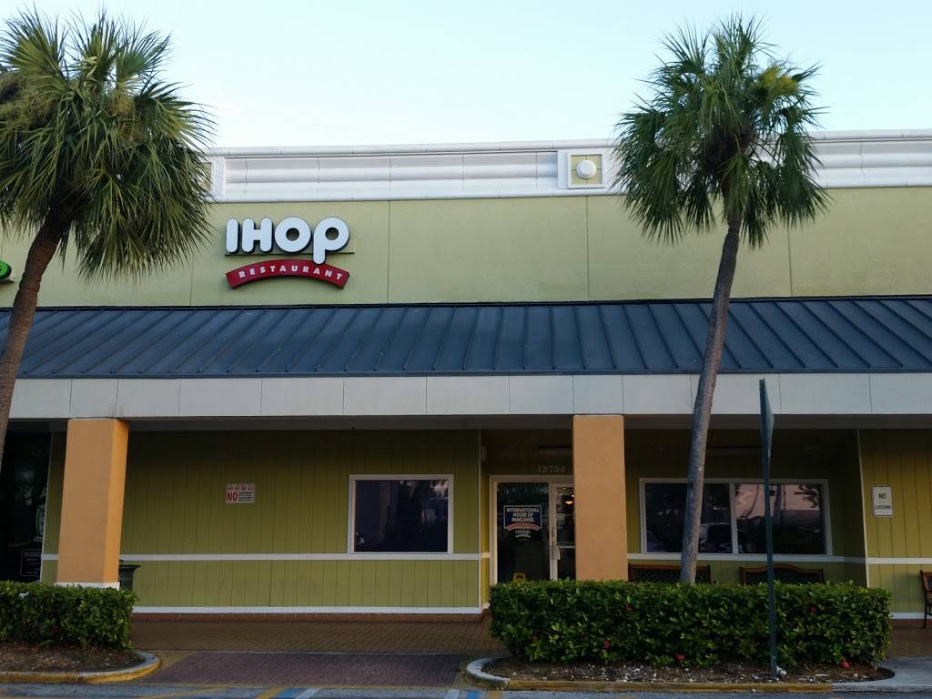 IHOP | restaurant | 12755 SW 88th St, Miami, FL 33186, USA | 3053837775 OR +1 305-383-7775
