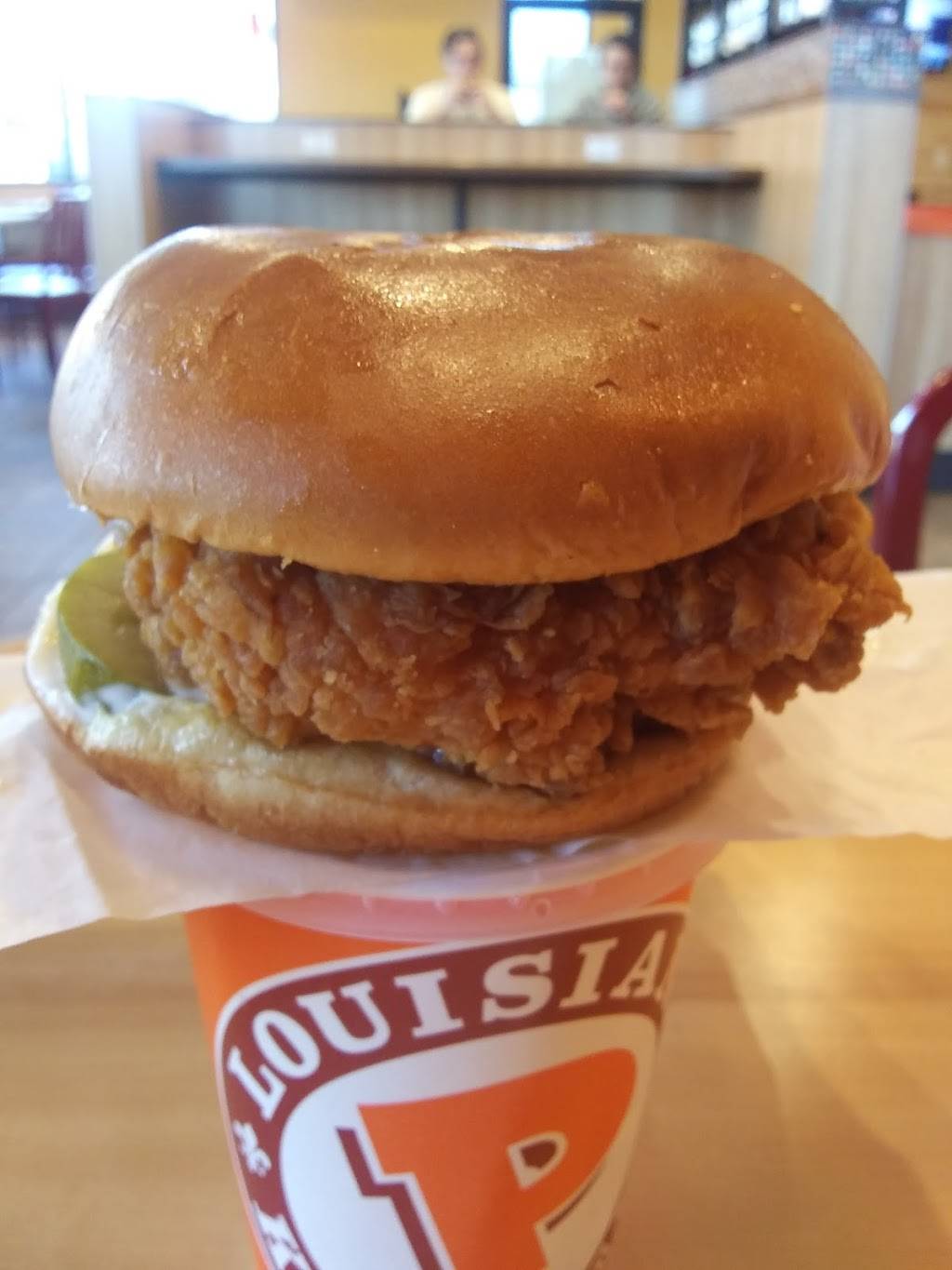 Popeyes Louisiana Kitchen | restaurant | 2120 Main St, Longmont, CO 80501, USA | 7203783224 OR +1 720-378-3224