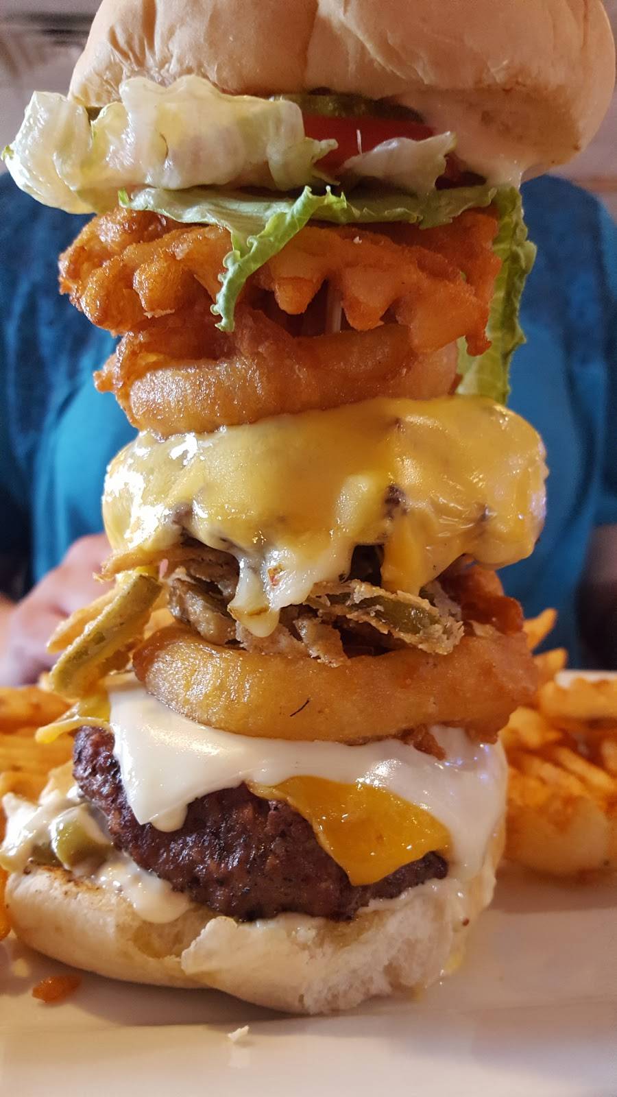 Silk City Saloon | restaurant | 135 N Bridge St, Belding, MI 48809, USA | 6167949909 OR +1 616-794-9909