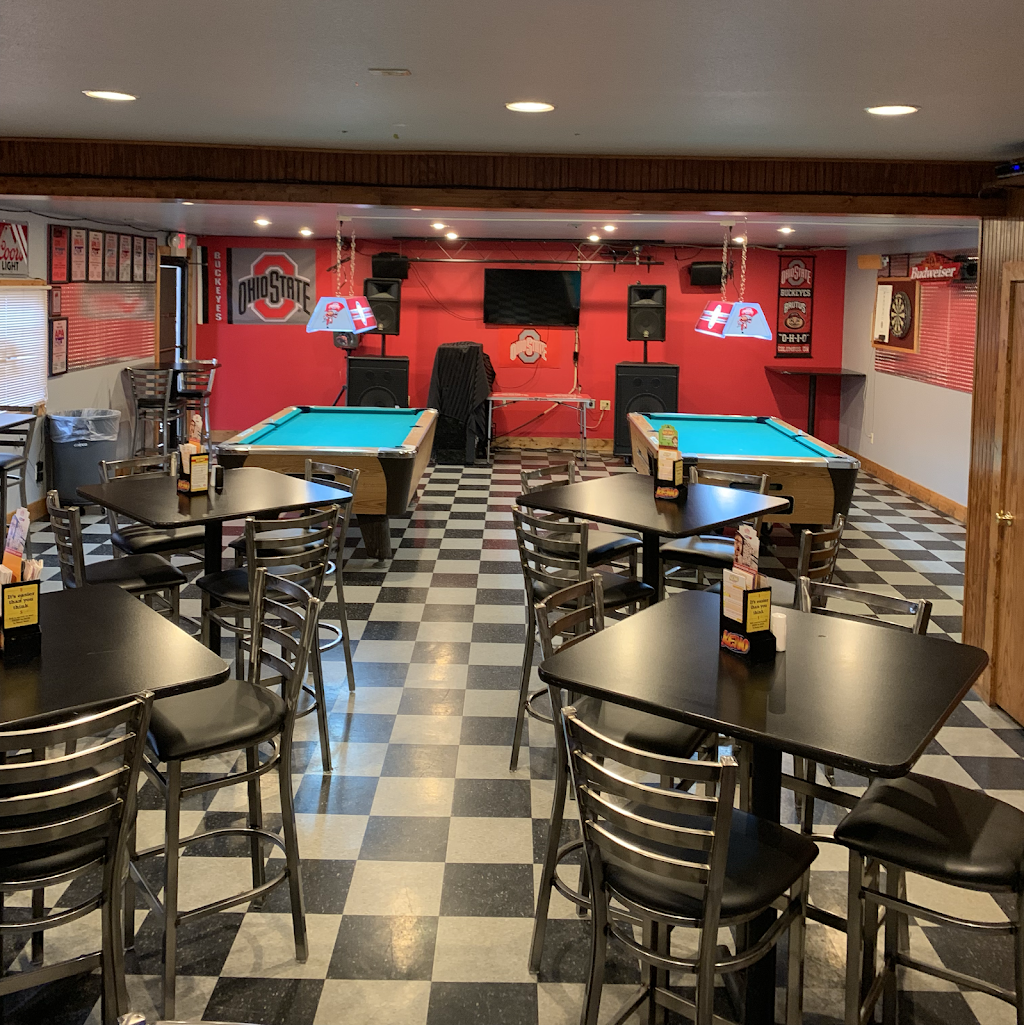 Tommy Doggs | restaurant | 631 Vienna Ave, Niles, OH 44446, USA | 3305059999 OR +1 330-505-9999