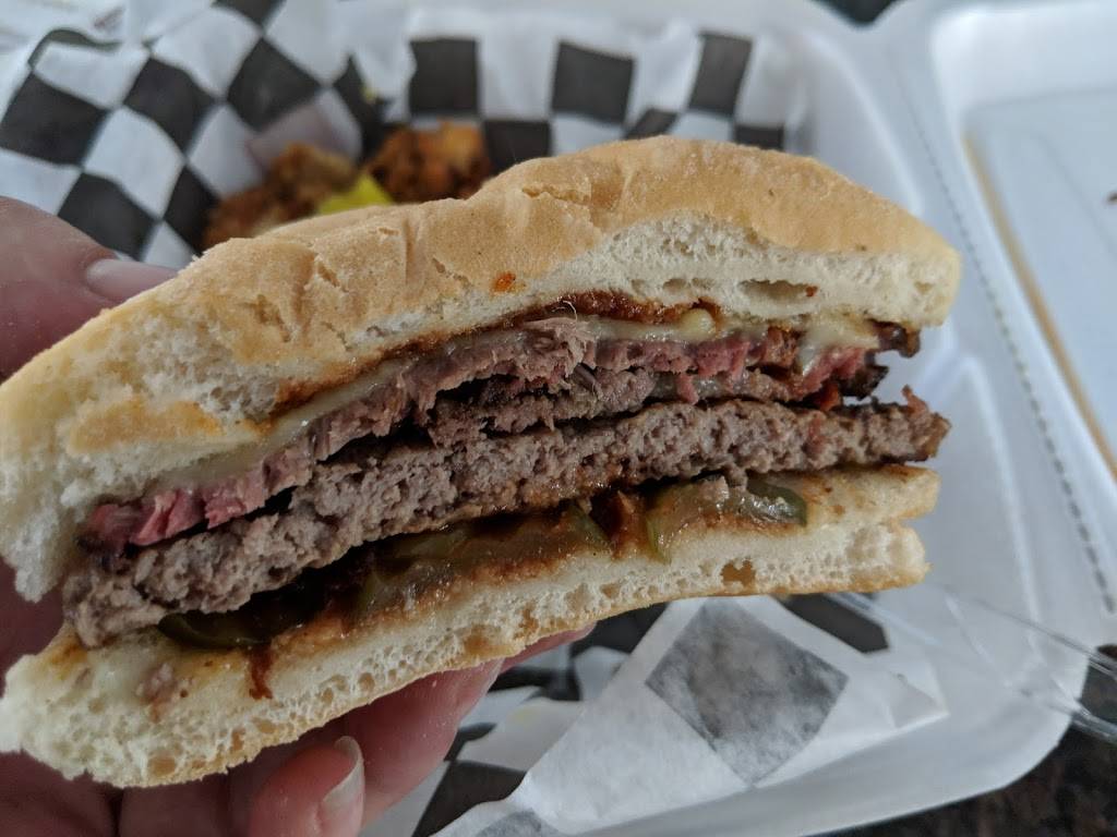 Highlander Bar and Grill | restaurant | 5562 Fredericksburg Rd, San Antonio, TX 78229, USA | 2103404577 OR +1 210-340-4577