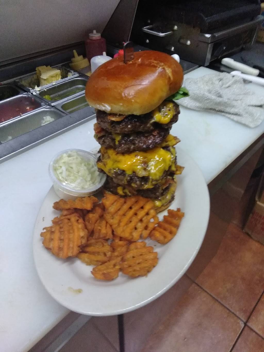 Magoos Sports & Spirits | restaurant | 3308 Waccamaw Blvd, Myrtle Beach, SC 29579, USA | 8432363303 OR +1 843-236-3303