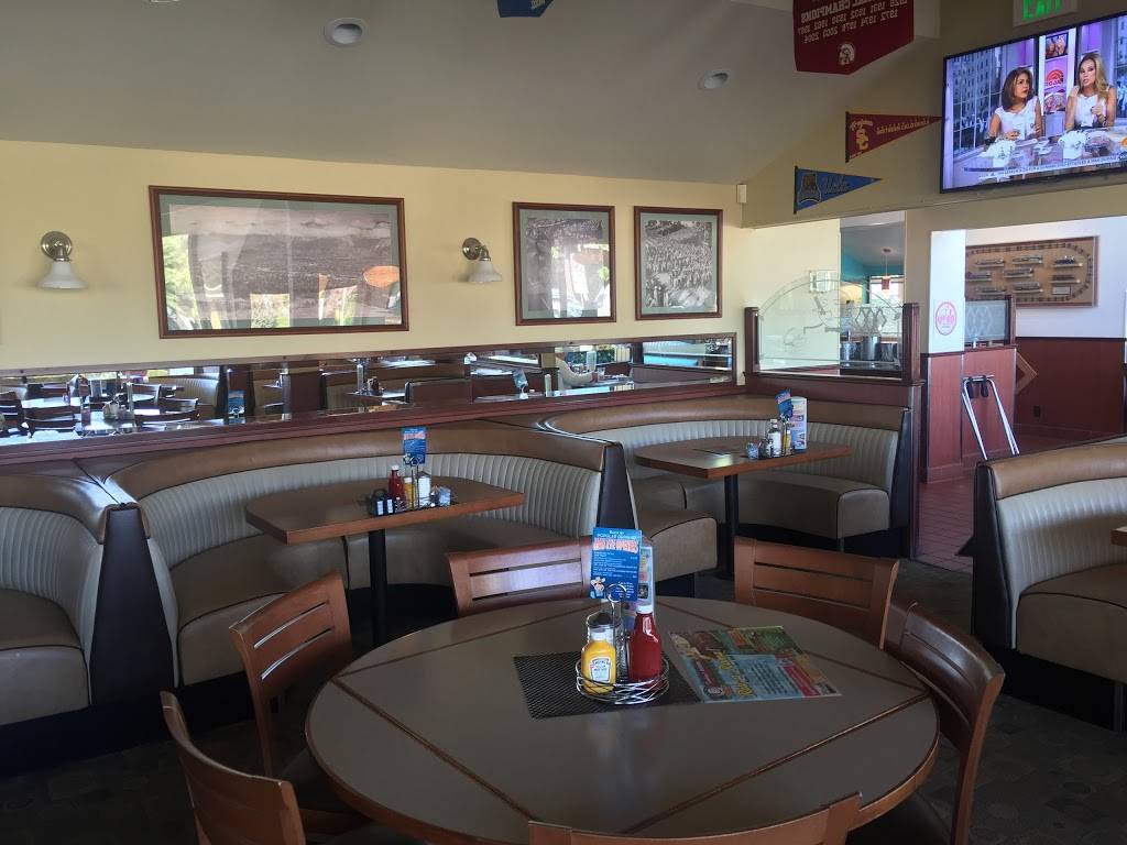 Twoheys Restaurant | restaurant | 1050, 1224 N Atlantic Blvd, Alhambra, CA 91801, USA | 6262847387 OR +1 626-284-7387