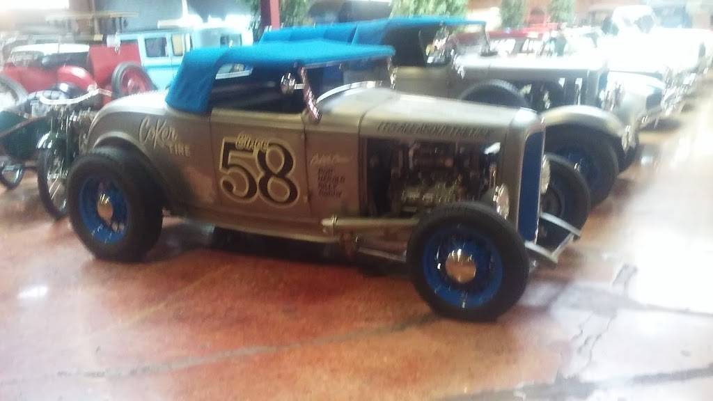 Southside Saloon & Bistro | restaurant | 1301 Chestnut St, Chattanooga, TN 37402, USA | 4237574730 OR +1 423-757-4730