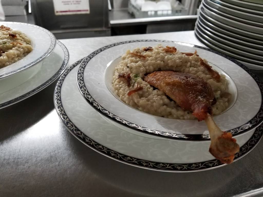 EDWINS Leadership & Restaurant Institute | restaurant | 13101 Shaker Square, Cleveland, OH 44120, USA | 2169213333 OR +1 216-921-3333