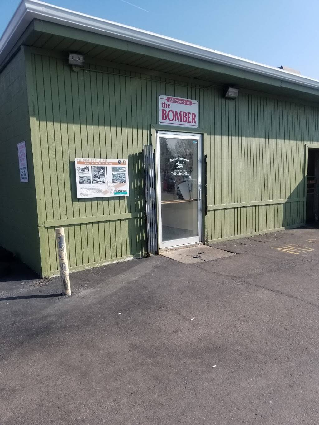 Bomber Restaurant | restaurant | 306 E Michigan Ave, Ypsilanti, MI 48198, USA | 7344820550 OR +1 734-482-0550