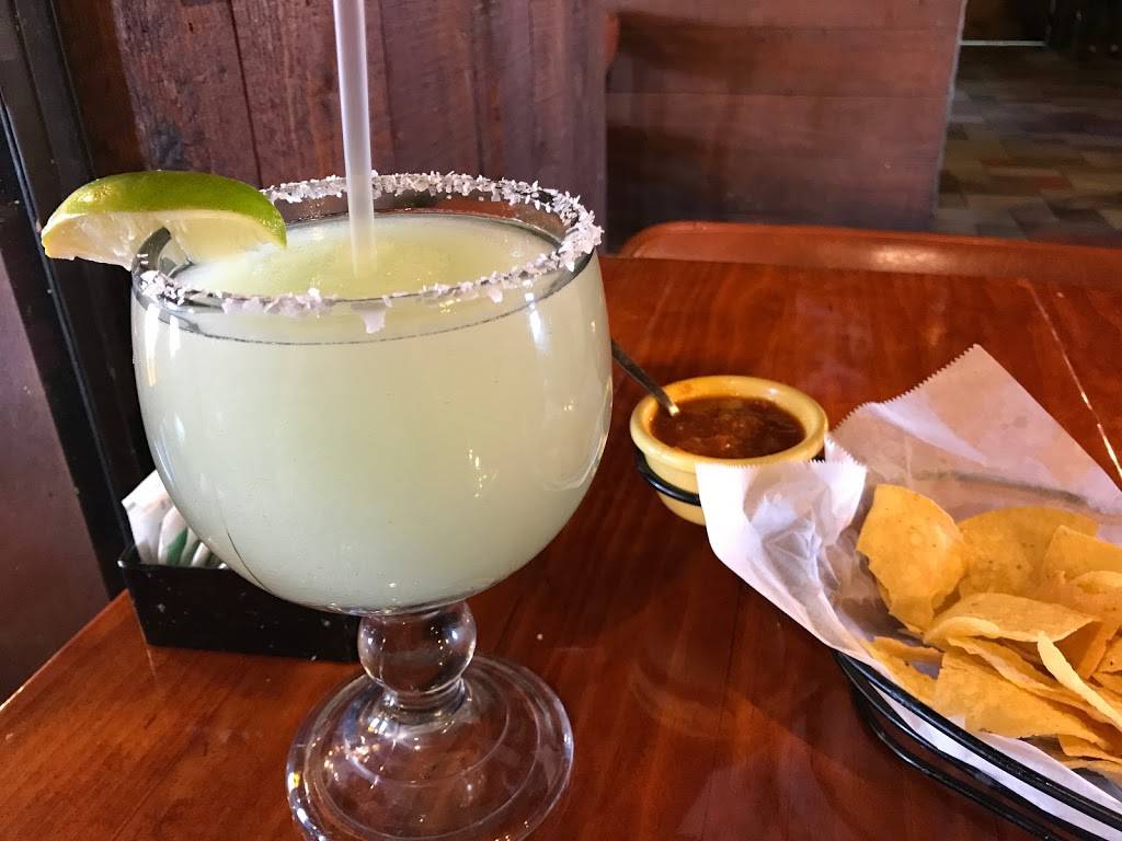 La Iguana | restaurant | 100 5th Ave, Portland, TX 78374, USA | 3616432063 OR +1 361-643-2063