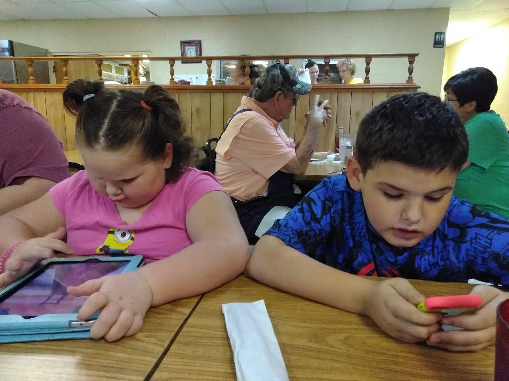 Gurleys Restaurant | restaurant | 125 N Lee Dr, Guntown, MS 38849, USA | 6623482276 OR +1 662-348-2276