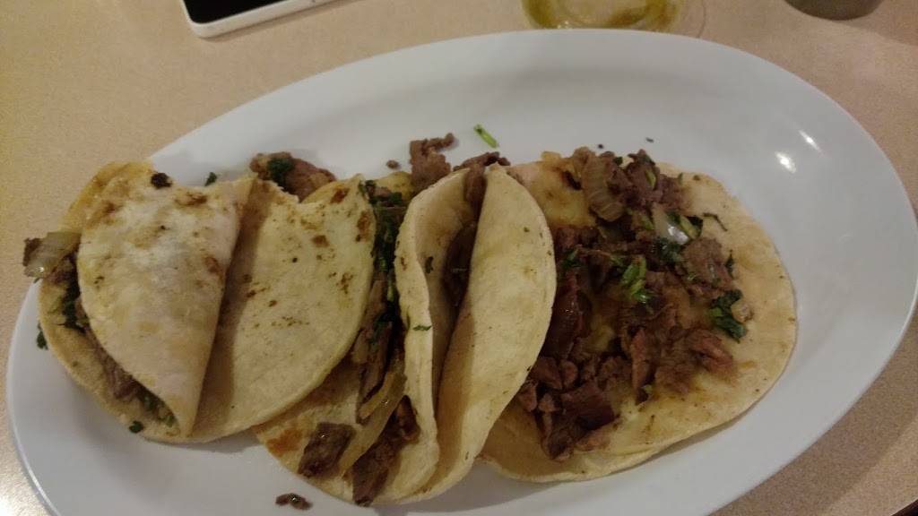 Franks Pizza New York Style | restaurant | 585 S West End Blvd #855, Quakertown, PA 18951, USA | 2155369124 OR +1 215-536-9124