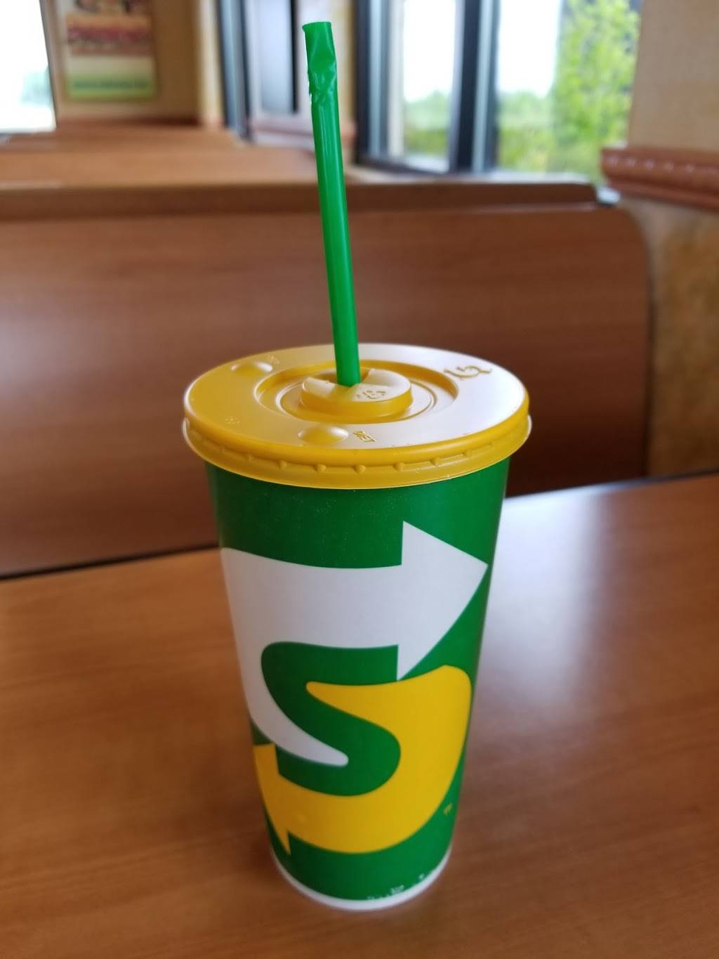 Subway | restaurant | 100 Kemar Street, Wakarusa, IN 46573, USA | 5748627827 OR +1 574-862-7827