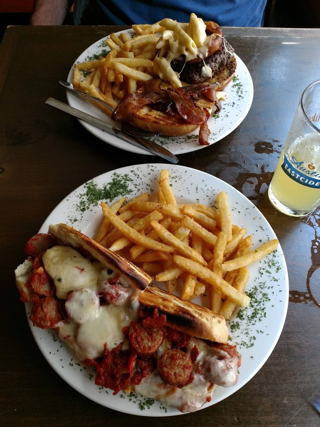 Christys Irish Pub | restaurant | 261 Orange St, New Haven, CT 06510, USA | 2036240811 OR +1 203-624-0811