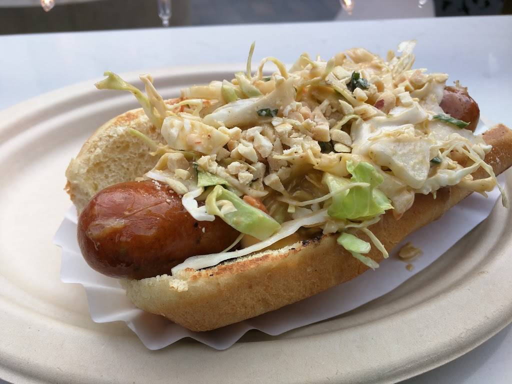 The Slaw Dogs At The Village | restaurant | 6220 Topanga Canyon Blvd #9080, Woodland Hills, CA 91367, USA | 7472263119 OR +1 747-226-3119