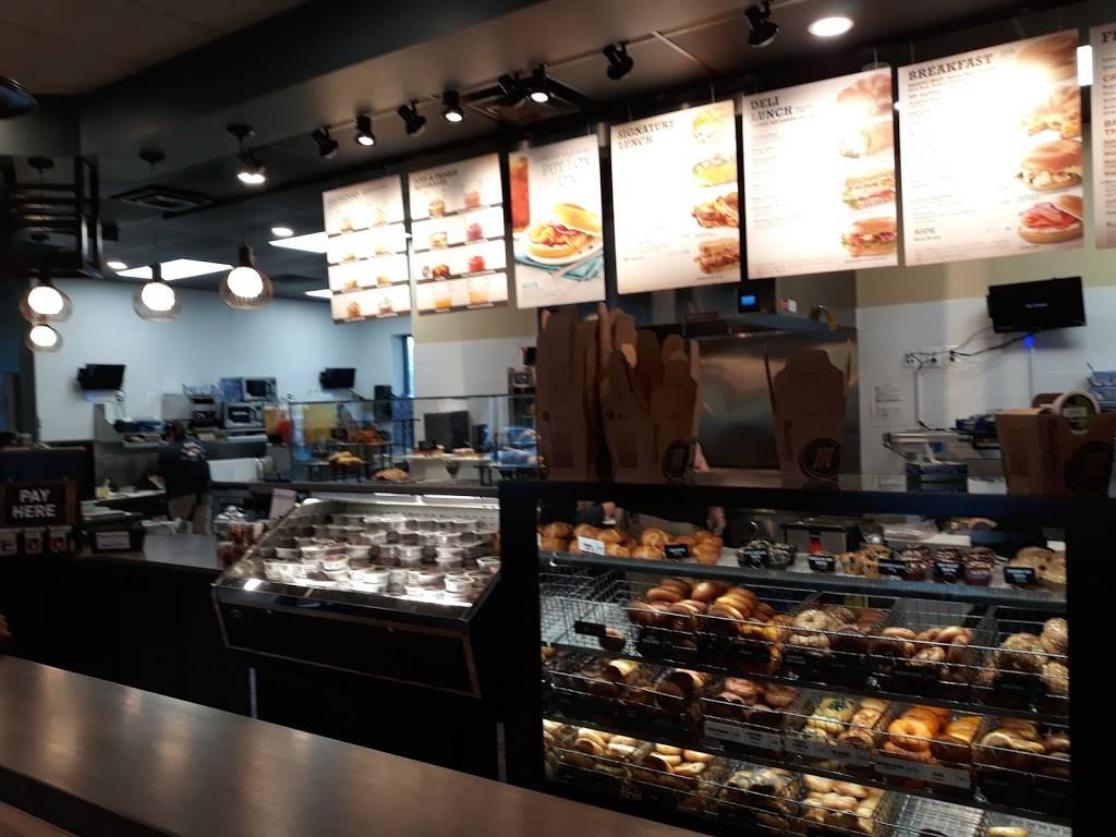 Manhattan Bagel | restaurant | 401 S Broad St, Lansdale, PA 19446, USA | 2156479990 OR +1 215-647-9990