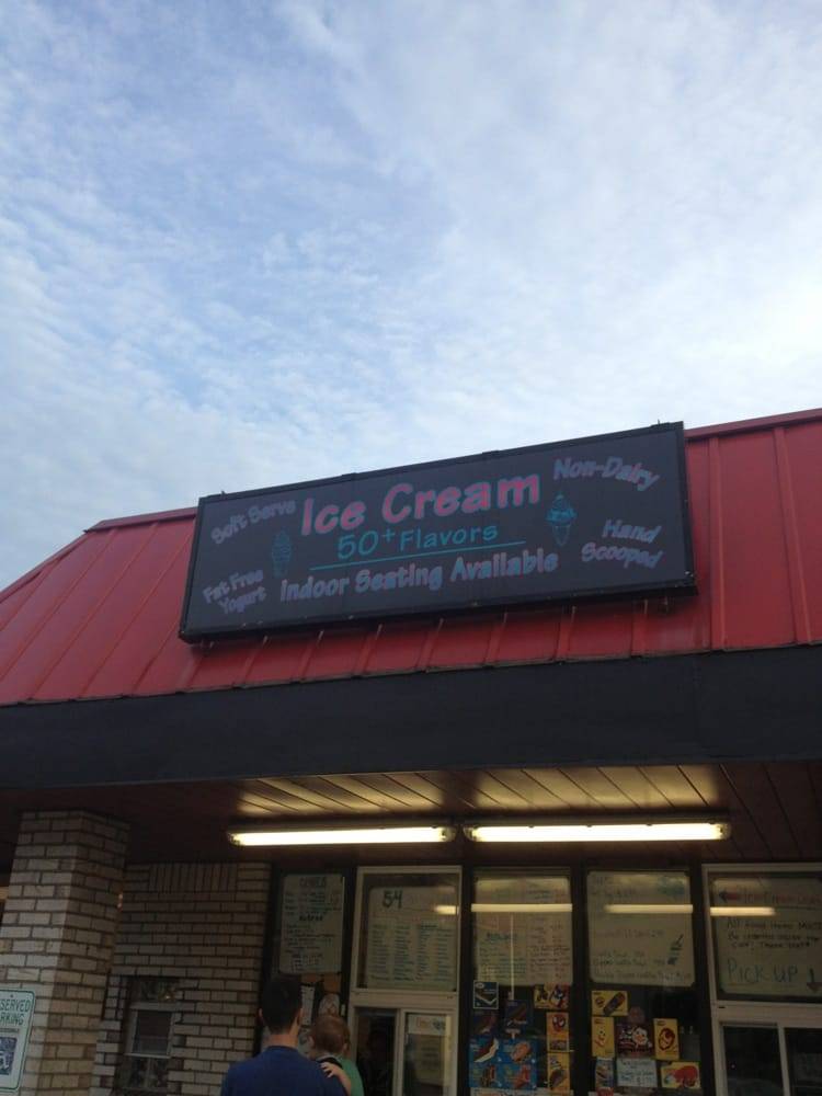 Charlies Ice Cream | restaurant | 4376 Old William Penn Hwy, Monroeville, PA 15146, USA | 4126852834 OR +1 412-685-2834