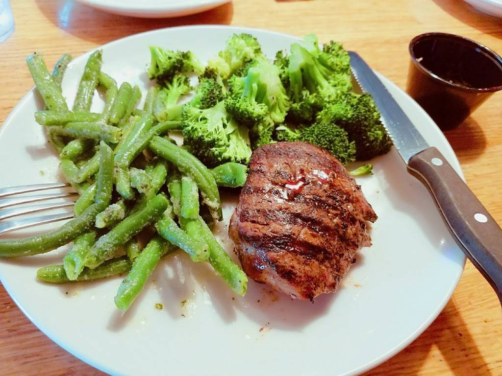 Applebees Grill + Bar | restaurant | 6530 NW Barry Rd, Kansas City, MO 64154, USA | 8167460074 OR +1 816-746-0074