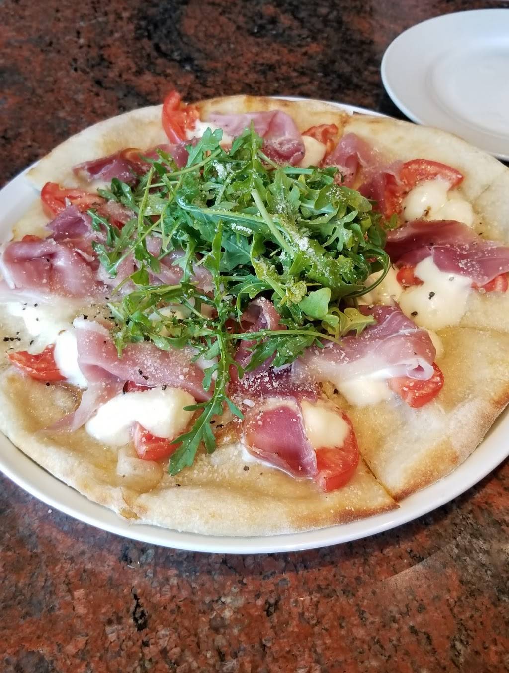 Matteos | restaurant | 125 E Main St, Welland, ON L3B 3W5, Canada | 9057322111 OR +1 905-732-2111