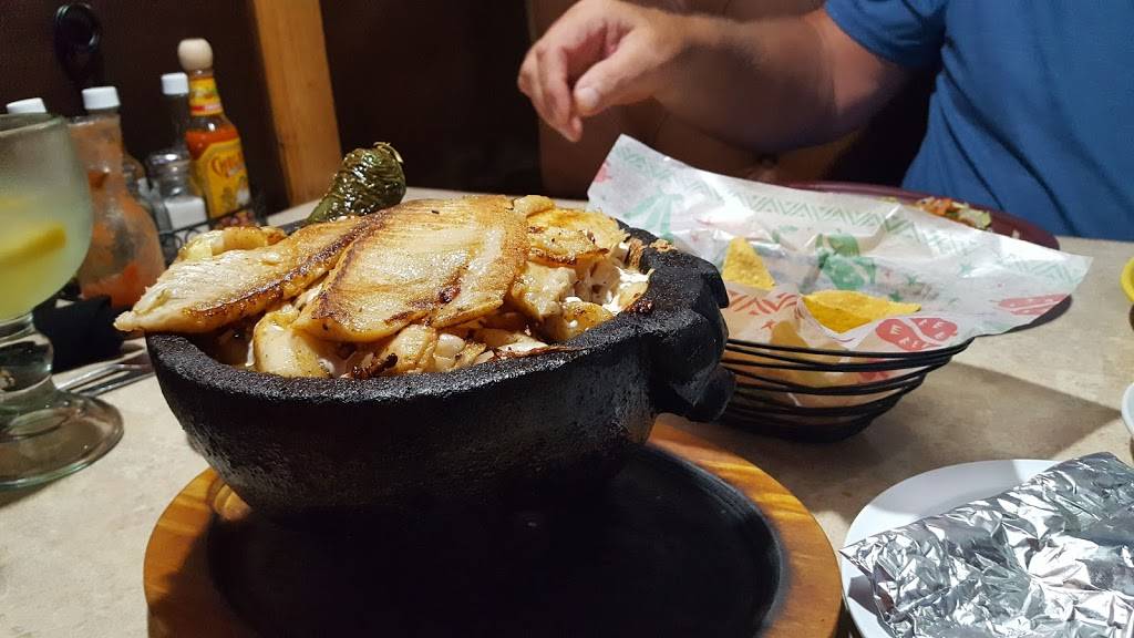 El Rancho Mexican Restaurant | restaurant | 1408 85th Ave N, Brooklyn Park, MN 55444, USA | 7632086096 OR +1 763-208-6096