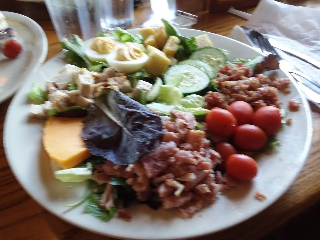 Cracker Barrel Old Country Store | restaurant | 115 Gum Branch Rd, Dickson, TN 37055, USA | 6154413353 OR +1 615-441-3353