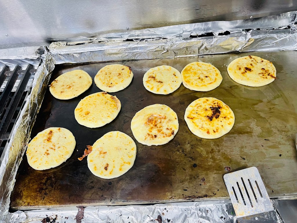 Taco N Todo Taqueria & Pupuseria | restaurant | 9020 S Texas 6, Houston, TX 77083, USA | 8328754286 OR +1 832-875-4286