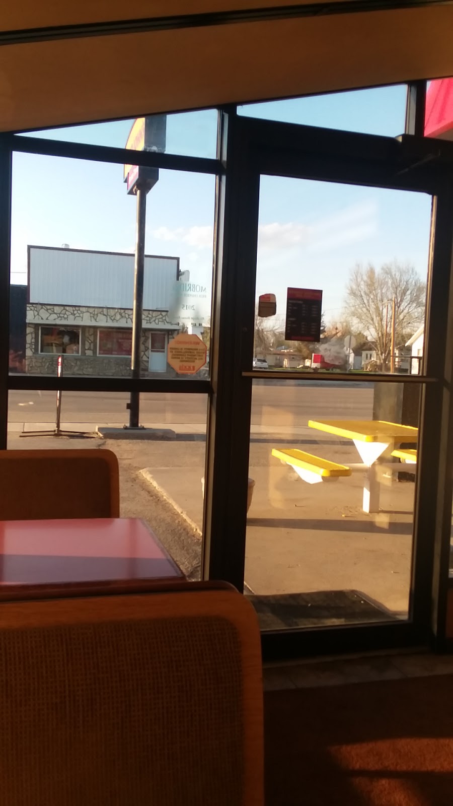 Taco Johns | restaurant | 221 E Grand Crossing, Mobridge, SD 57601, USA | 6058457559 OR +1 605-845-7559