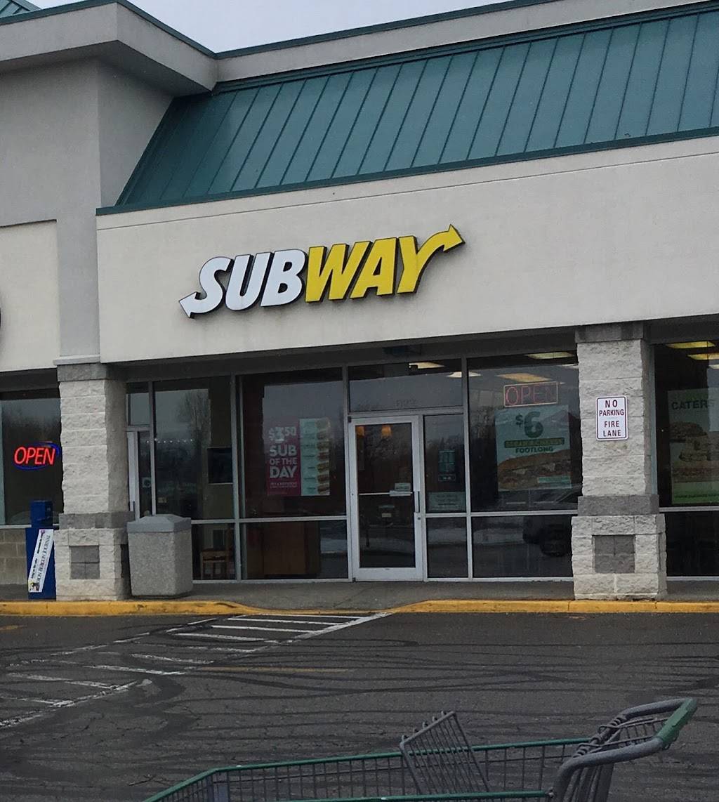 Subway | restaurant | 622 South Ave, Tallmadge, OH 44278, USA | 3306331741 OR +1 330-633-1741