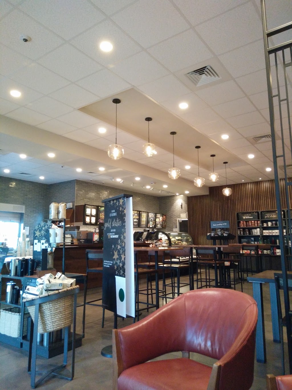 Starbucks | cafe | Race and Rand, 3243 E Race Ave E, Searcy, AR 72143, USA | 5013220591 OR +1 501-322-0591