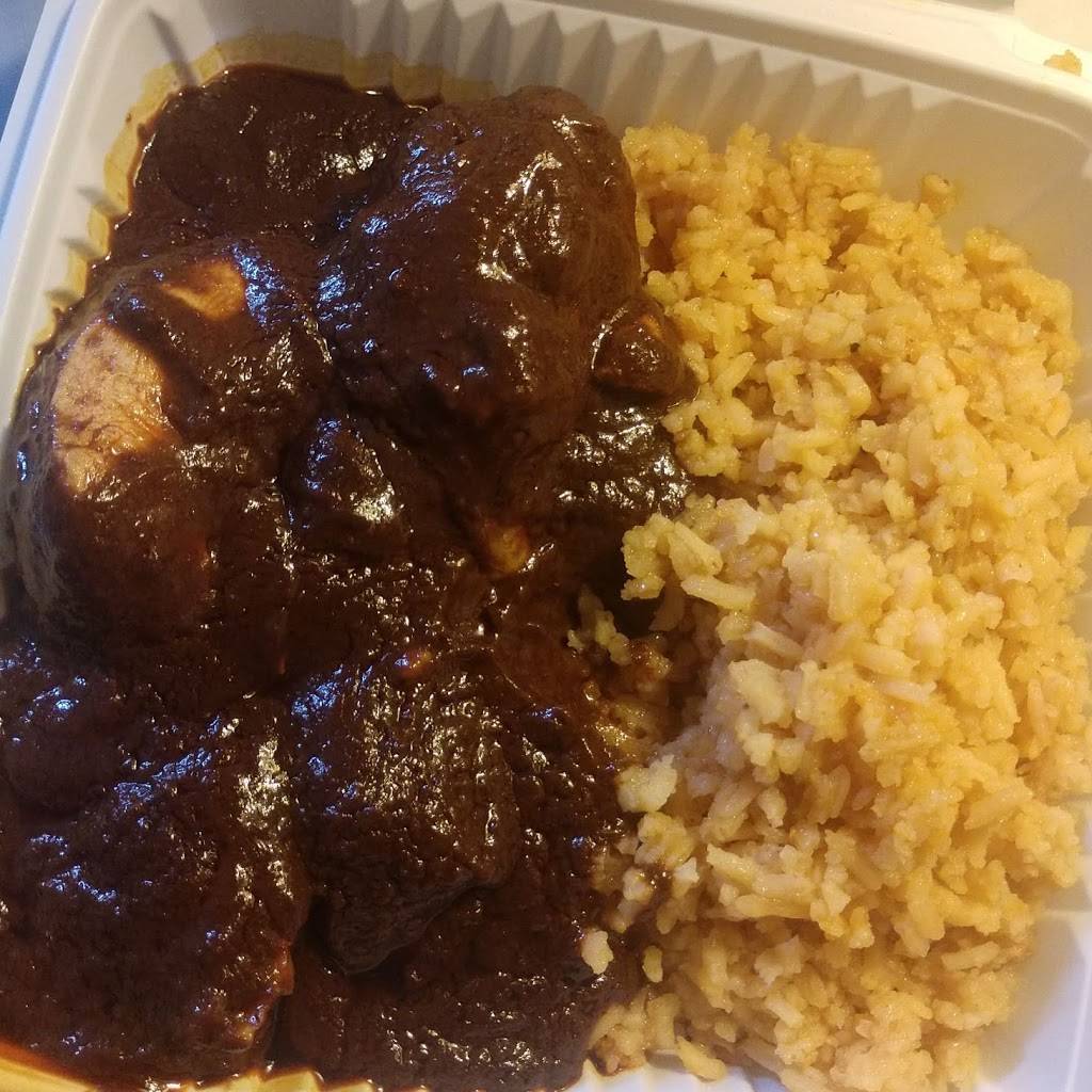 Vargas Food & Beer | restaurant | 154 W Market St, Salinas, CA 93901, USA | 8319755856 OR +1 831-975-5856