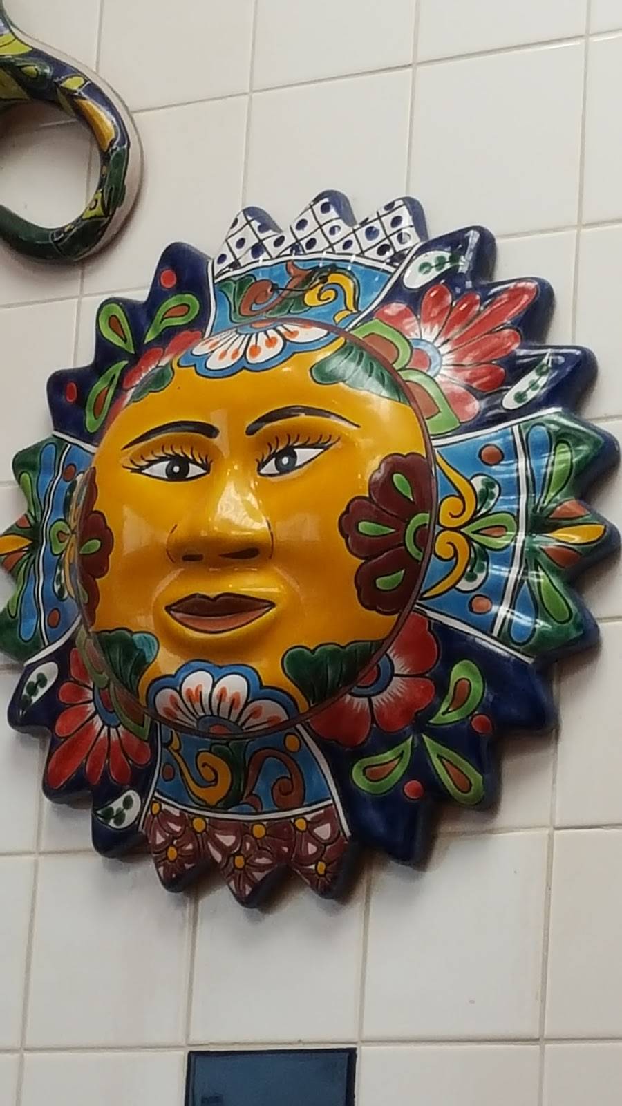 Three Amigos World Famous Street Tacos | restaurant | 1932 Wildcat Canyon Rd, Lakeside, CA 92040, USA | 6194432300 OR +1 619-443-2300