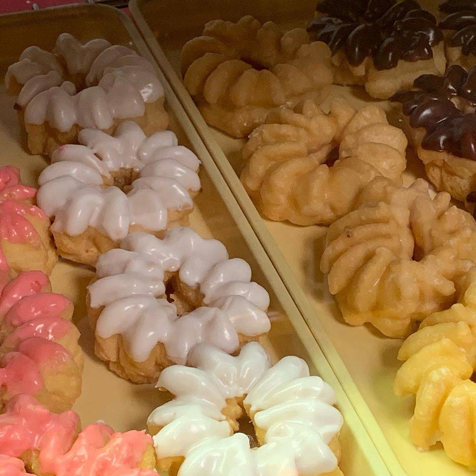 Donut Star | bakery | 2901 Cliff Rd E, Burnsville, MN 55337, USA | 9528903810 OR +1 952-890-3810