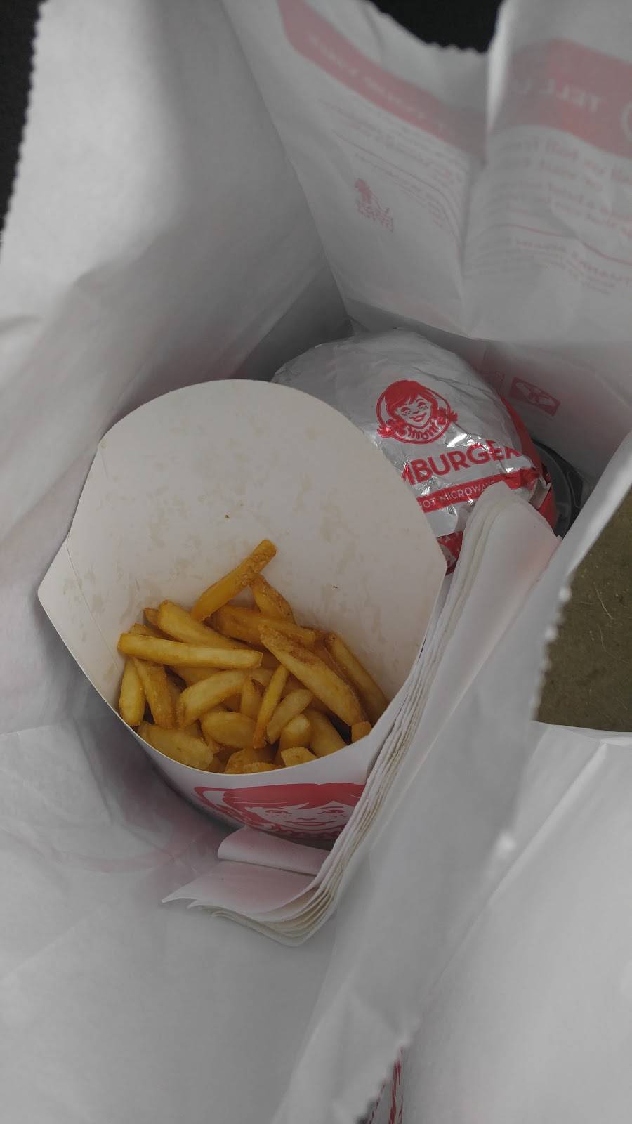 Wendys | restaurant | 45 Commerce Way, Plymouth, MA 02360, USA | 5087477377 OR +1 508-747-7377