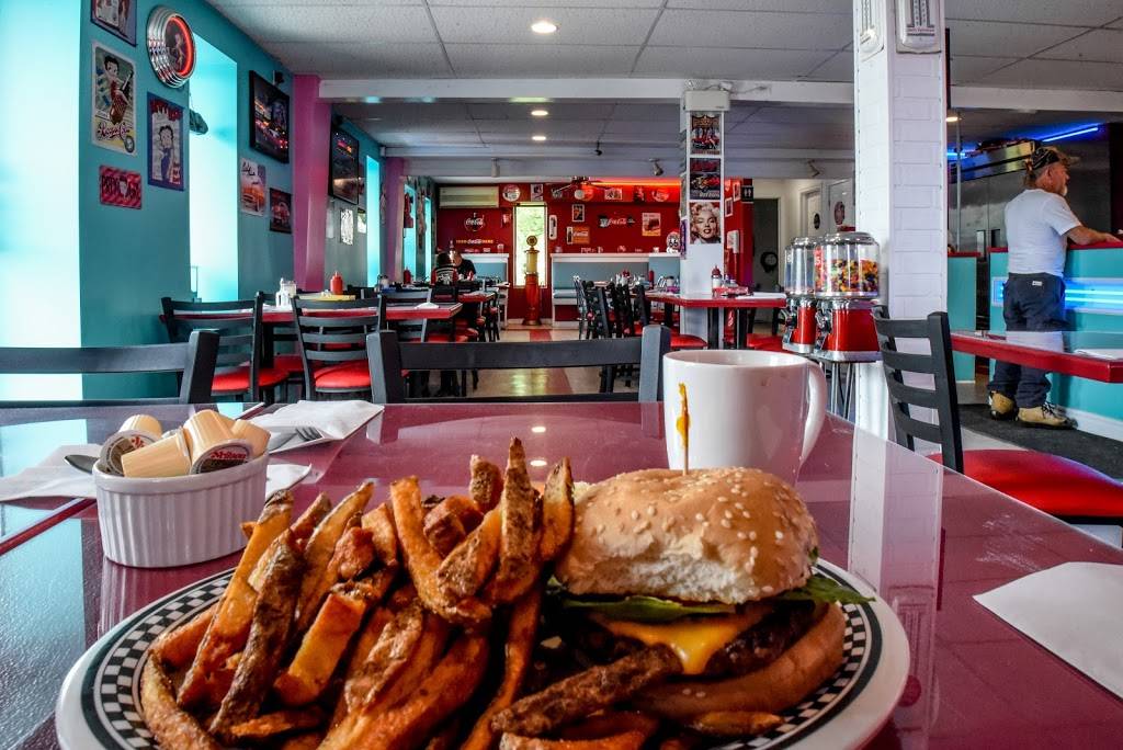 Rockn Rondas Diner & Pizzeria | restaurant | 3330 Main St, Avonmore, ON K0C 1C0, Canada | 6133462857 OR +1 613-346-2857