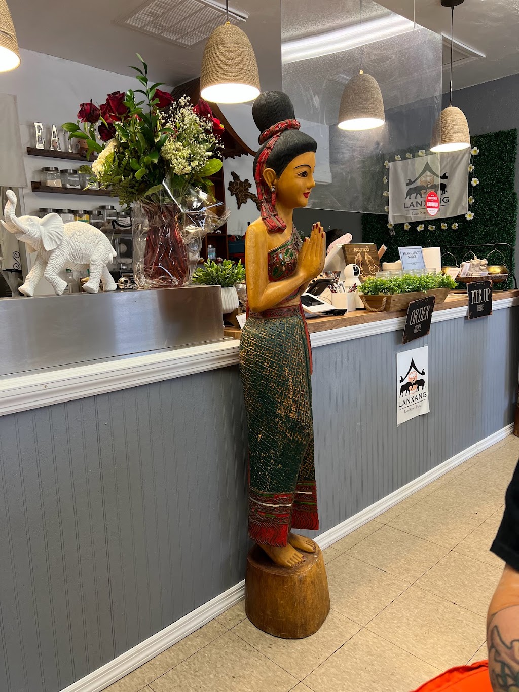 LanXang Lao Street Food | restaurant | 4116 US-19, New Port Richey, FL 34652, USA | 7272038787 OR +1 727-203-8787