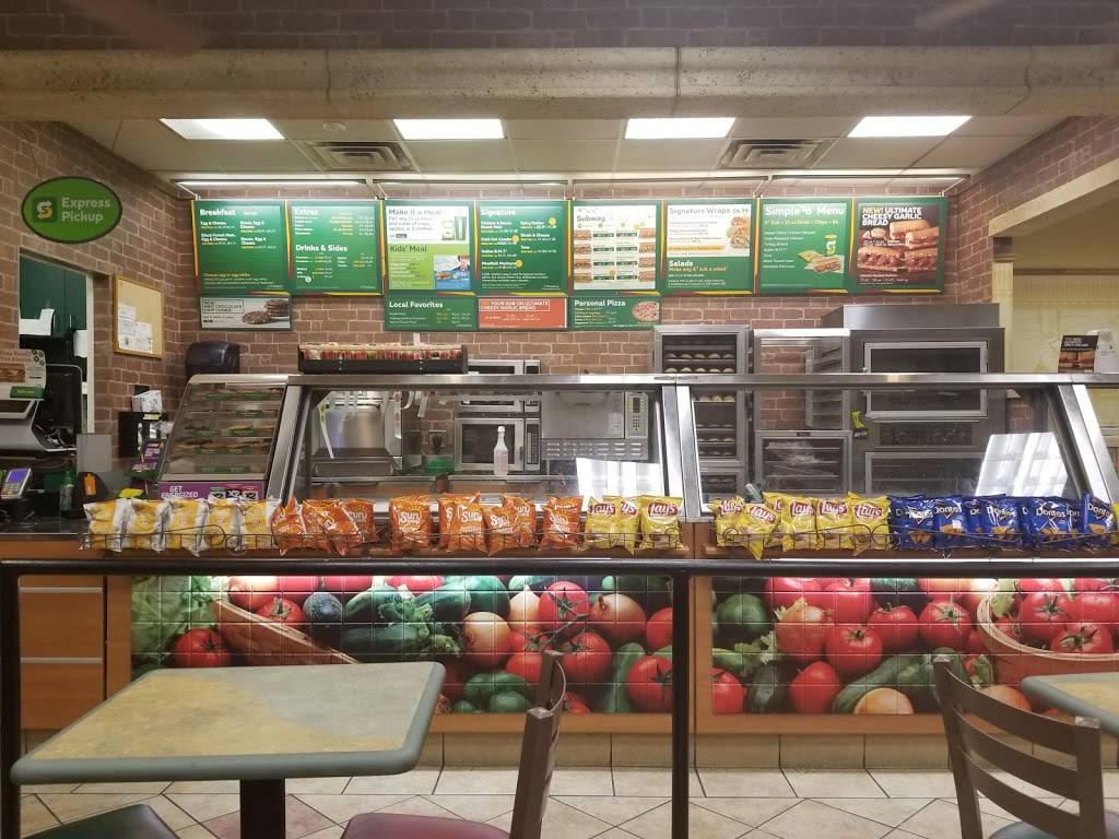 Subway Restaurants | restaurant | 5406 A Gall Blvd Hwy 301, Zephyrhills, FL 33542, USA | 8137821381 OR +1 813-782-1381