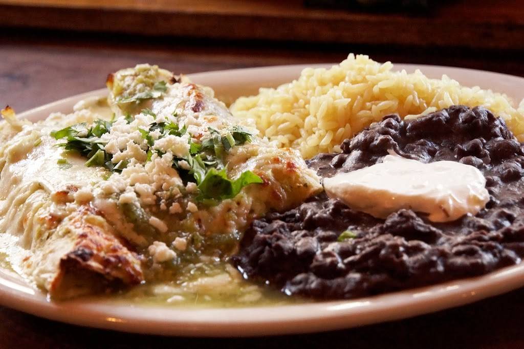 Pequeña | restaurant | 86 S Portland Ave, Brooklyn, NY 11217, USA | 7186430000 OR +1 718-643-0000