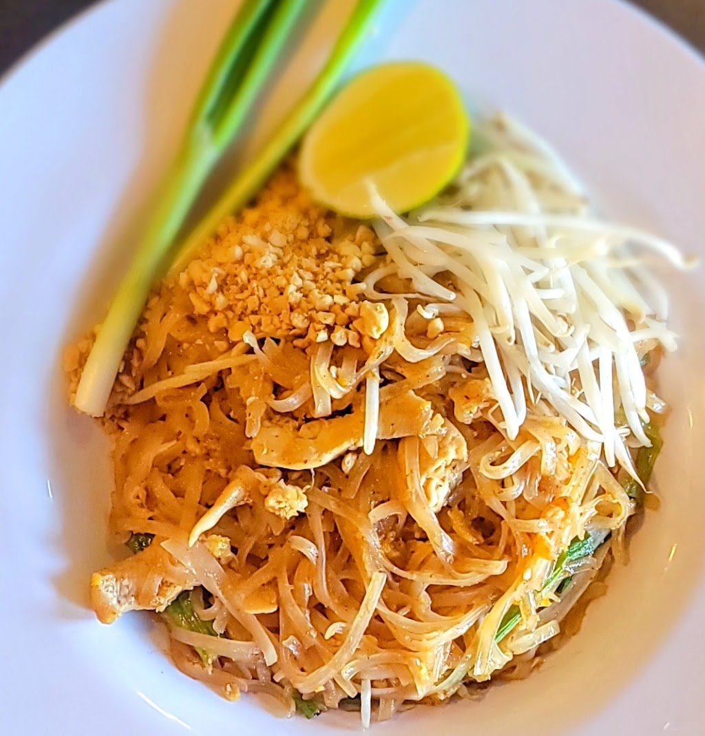 Thai Peppers | restaurant | 235 E Warner Rd Ste.107, Gilbert, AZ 85296, USA | 6026542696 OR +1 602-654-2696