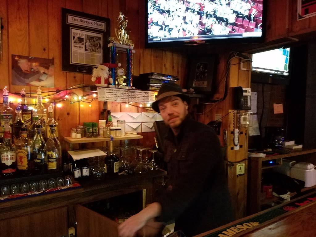 Central Park Grill | restaurant | 2519 Main St, Buffalo, NY 14214, USA | 7168369466 OR +1 716-836-9466