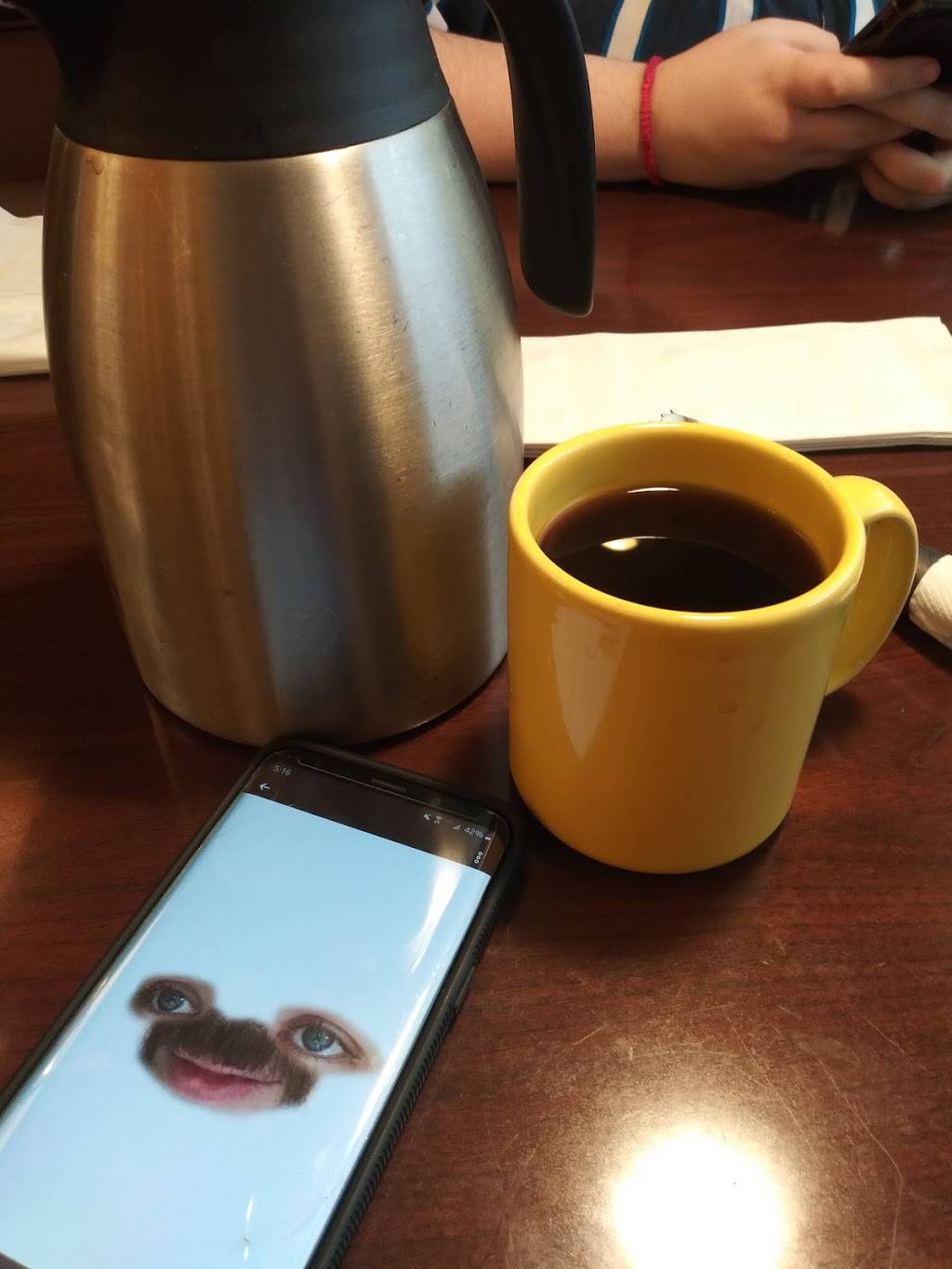 Village Inn | bakery | 2901 N Main St, Hutchinson, KS 67502, USA | 6206623116 OR +1 620-662-3116