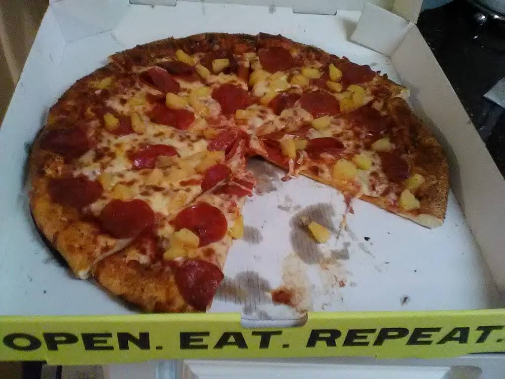 Hungry Howies | meal takeaway | 5317 E Fletcher Ave, Tampa, FL 33617, USA | 8135154444 OR +1 813-515-4444