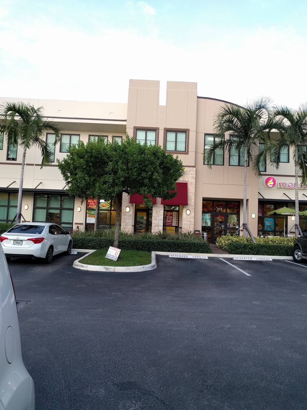 Subway Restaurants | restaurant | 4900 S. University Drive Suite 104 The Great, Bank Ctr Davie, Davie, FL 33328, USA | 9544343317 OR +1 954-434-3317