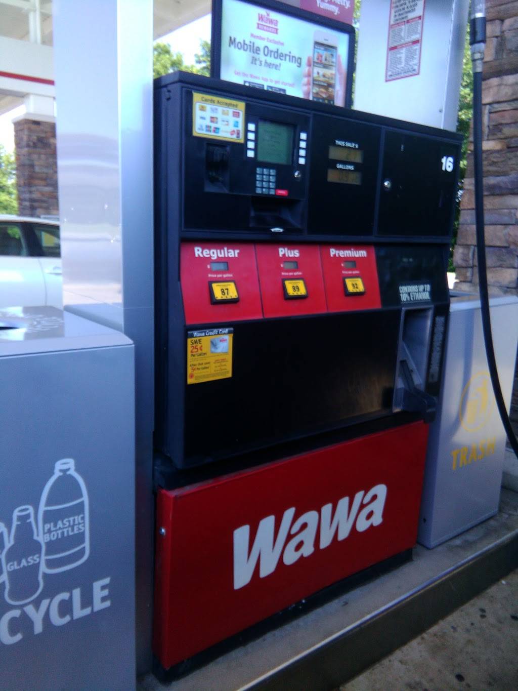 Wawa | cafe | 11505 Berry Rd, Waldorf, MD 20603, USA | 3013637010 OR +1 301-363-7010